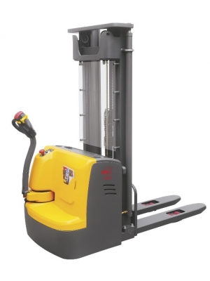 Самоходный электроштабелёр H3.3 Xilin CDD10R-E